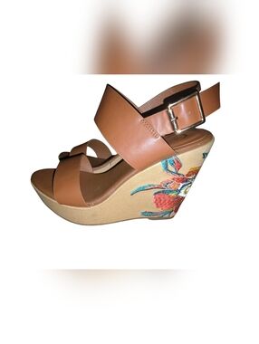 Women’s Tan Double-Strap Ankle Buckle Sandals